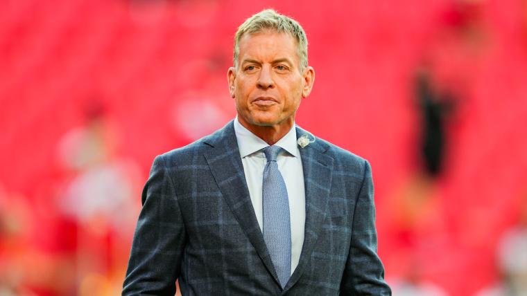 "troy aikman daughters"